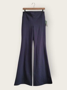 NEW Wild Fable XL Navy Blue ButterBliss Flared Leggings Yoga Pants Athleisure